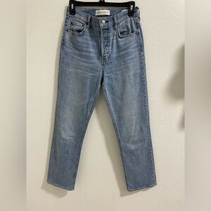 Aritzia Denim Forum the arlo high rise straight lightwash Blue Jeans